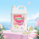 Nước lau sàn Uni Green 9600ml - Hương Hoa Ly