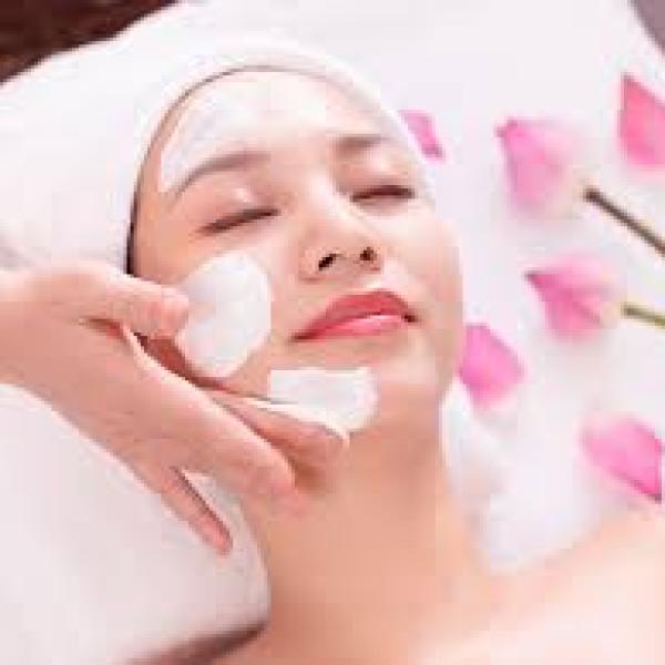 Chăm sóc da cơ bản - soi da miễn phí 45 phút
